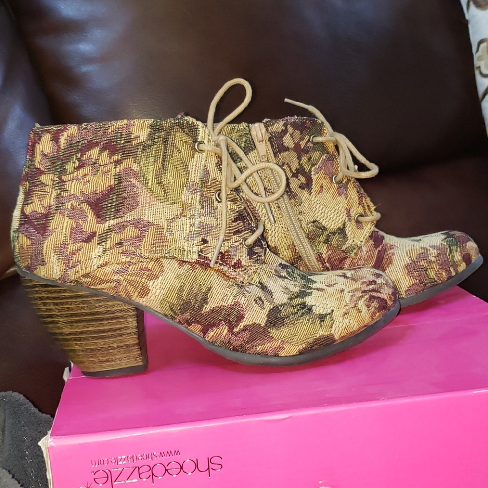 Ankle boot